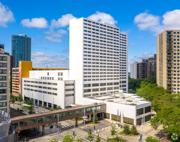 Outside daylight view of the Hyatt Regency in Minneapolis.